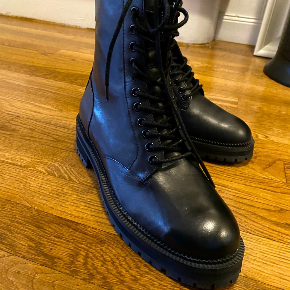 Martin Boots - Brand New